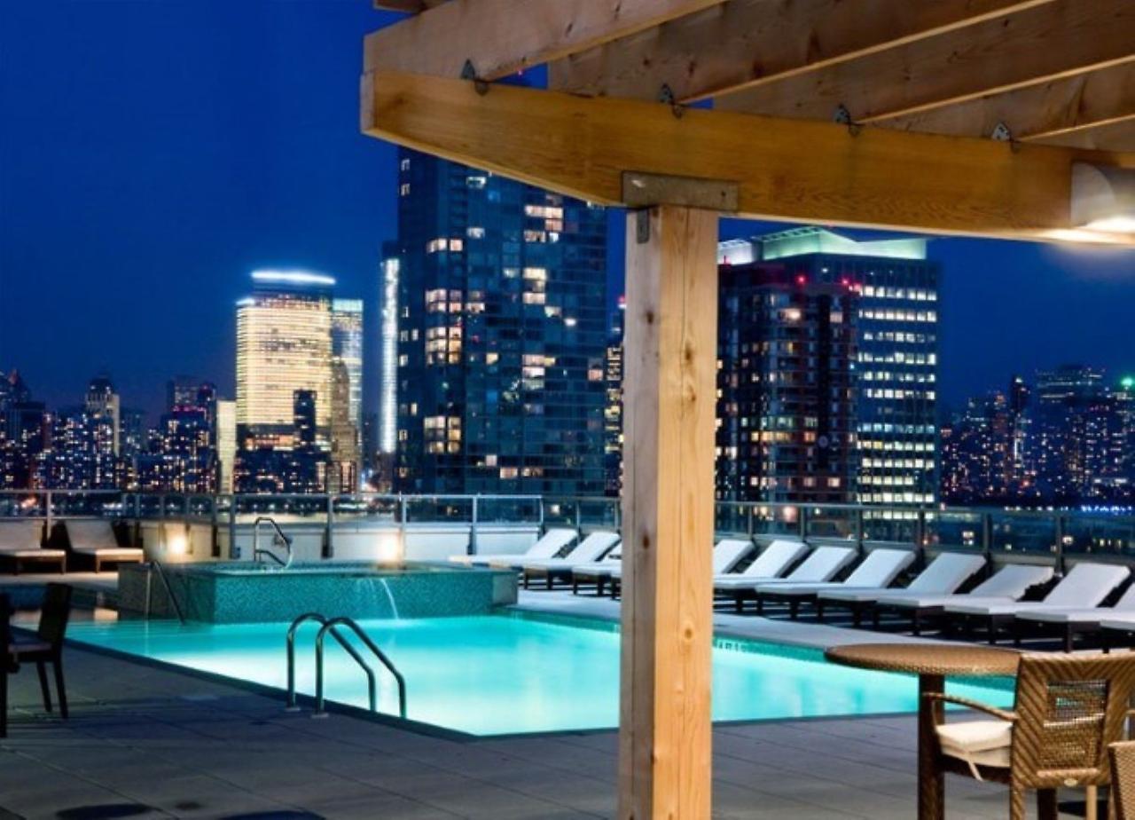Global Luxury Suites At Metropolitan 泽西 外观 照片